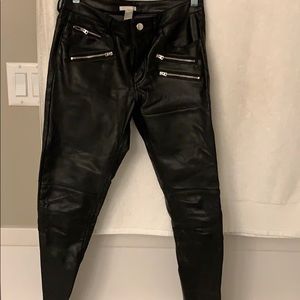 Pleather pants with silver zippers